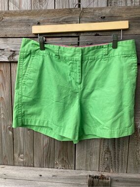 Lilly Pulitzer high waist Palm Beach shorts.